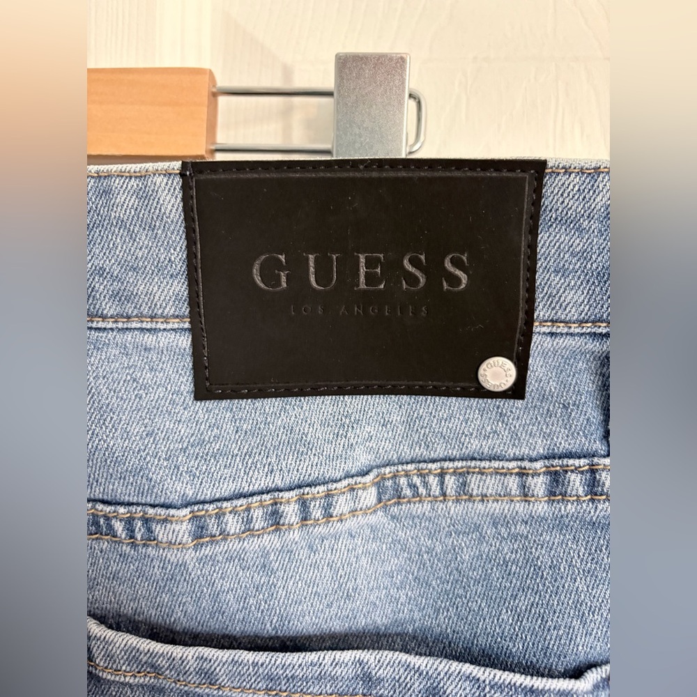 NWT GUESS Mens Light Blue Jeans 31 - Picture 6 of 8